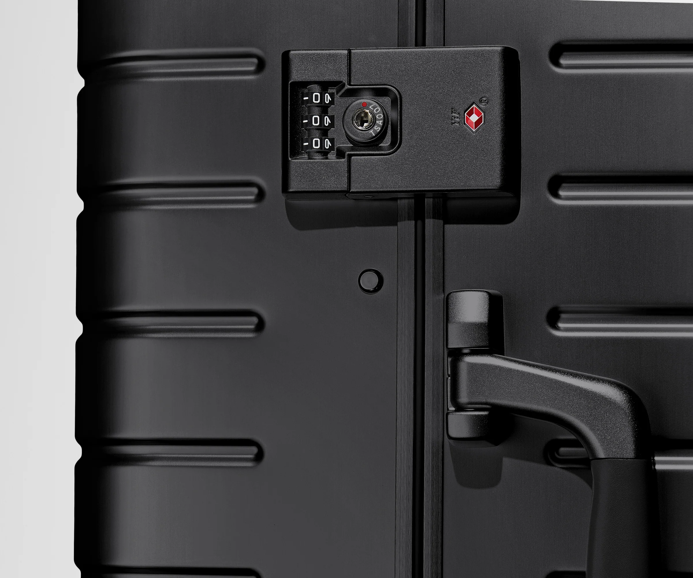 The Large: Aluminum Edition in Onyx Black - Image 4