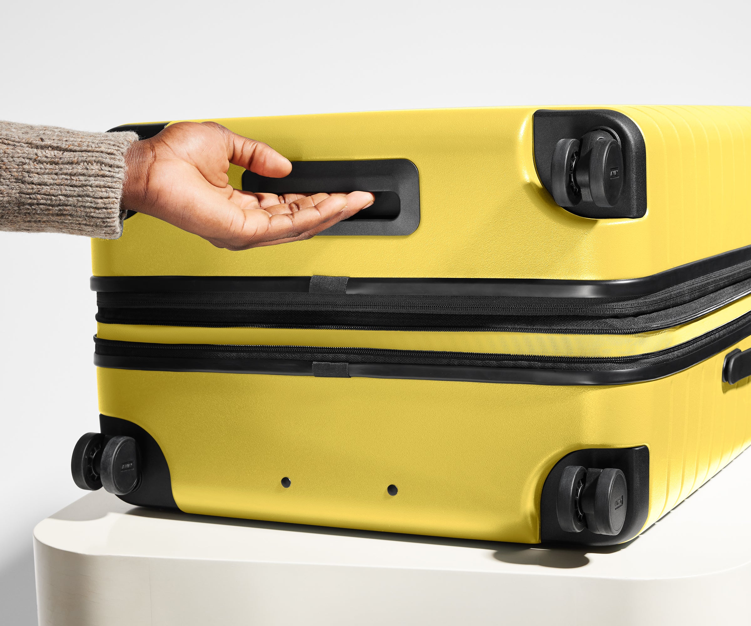The Large Flex in Sunshine Yellow - Image 6