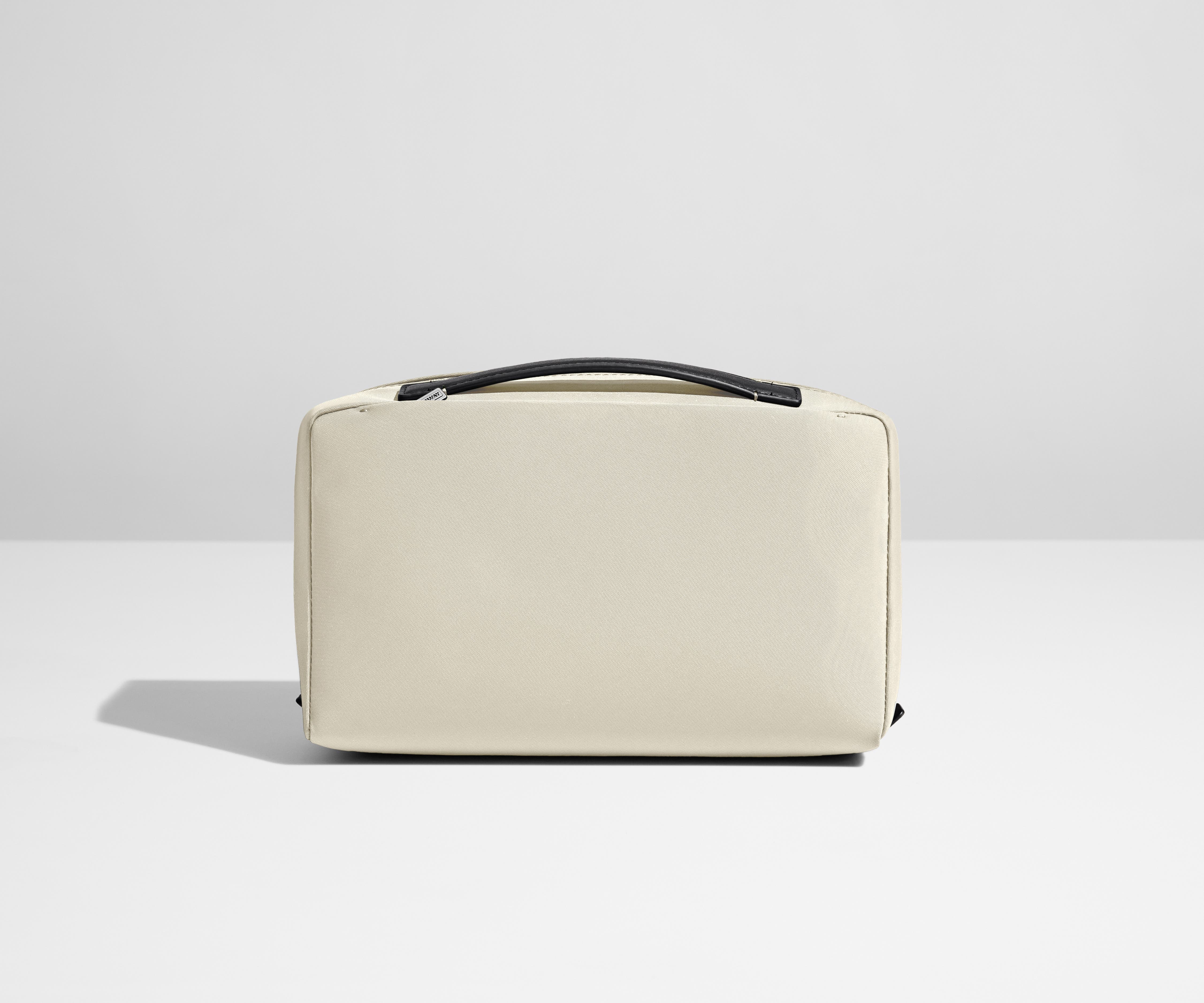 The Large Toiletry Bag in Salt White - Image 3