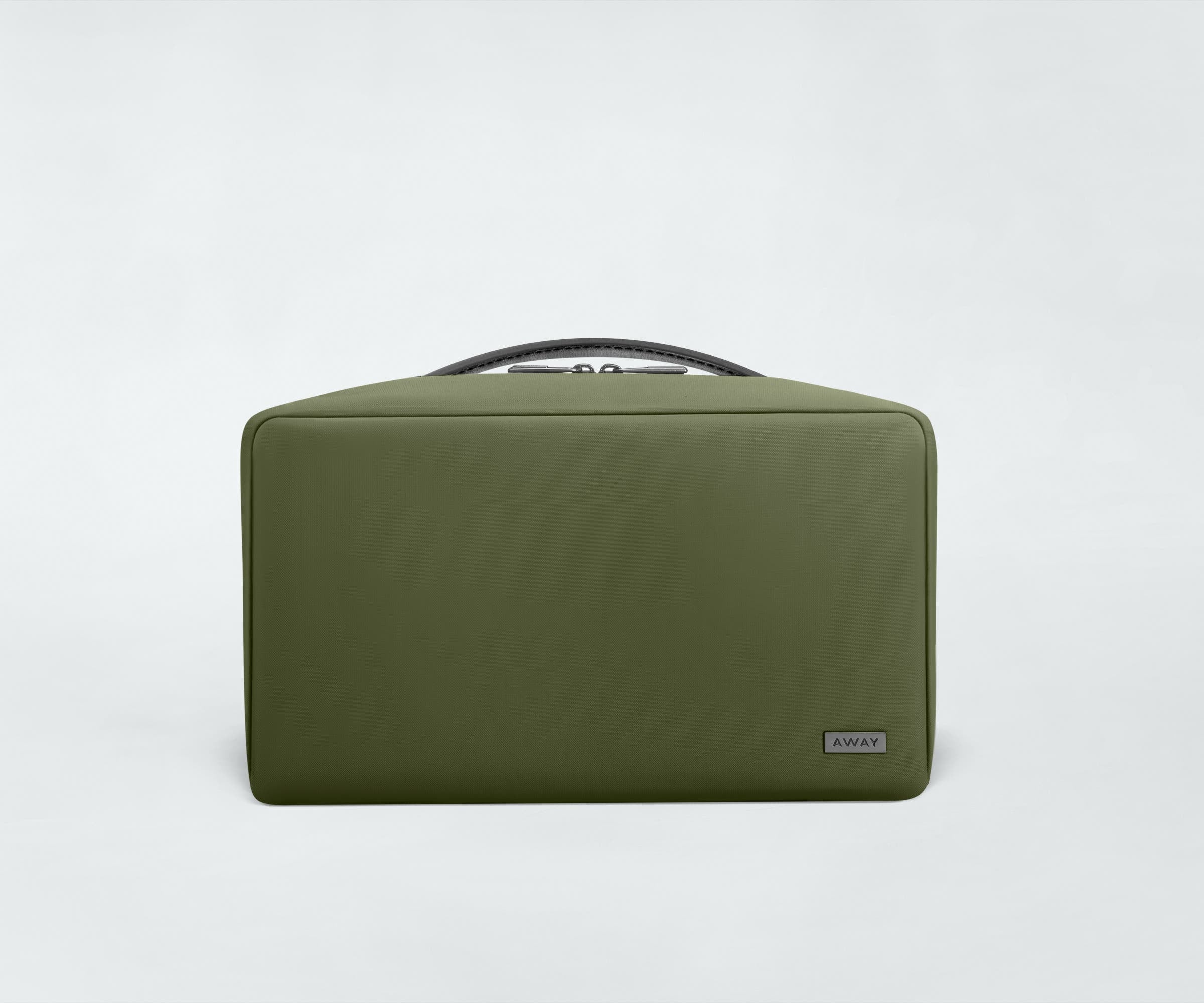 The Large Toiletry Bag - Image 4