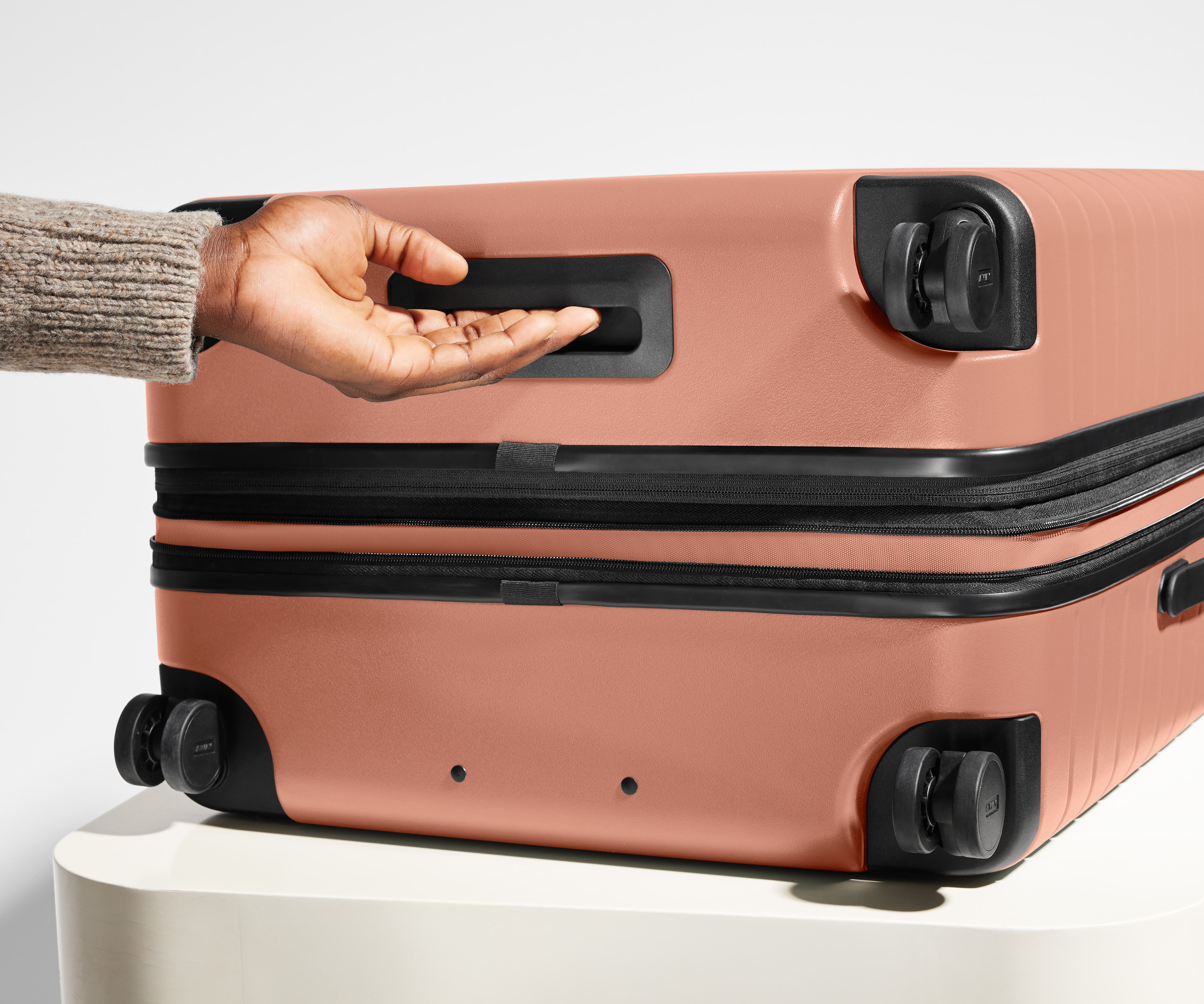 The Medium Flex in Clay Pink - Image 7