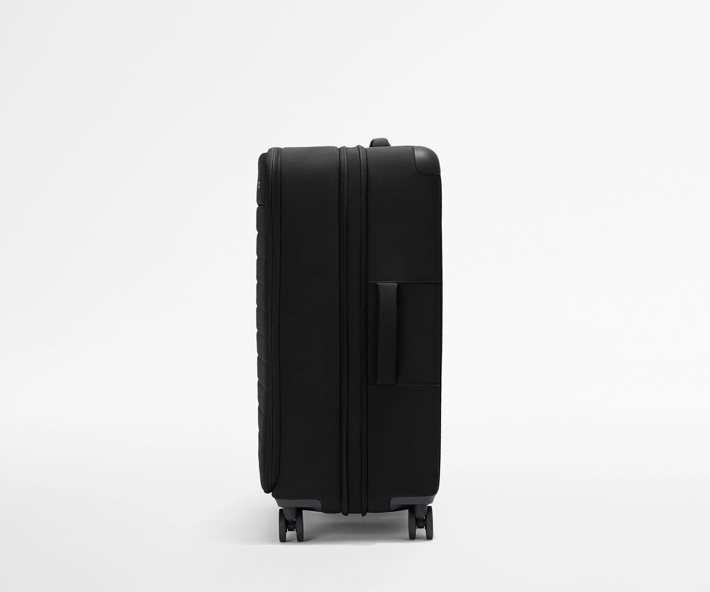 The Softside Large in Jet Black - Image 3