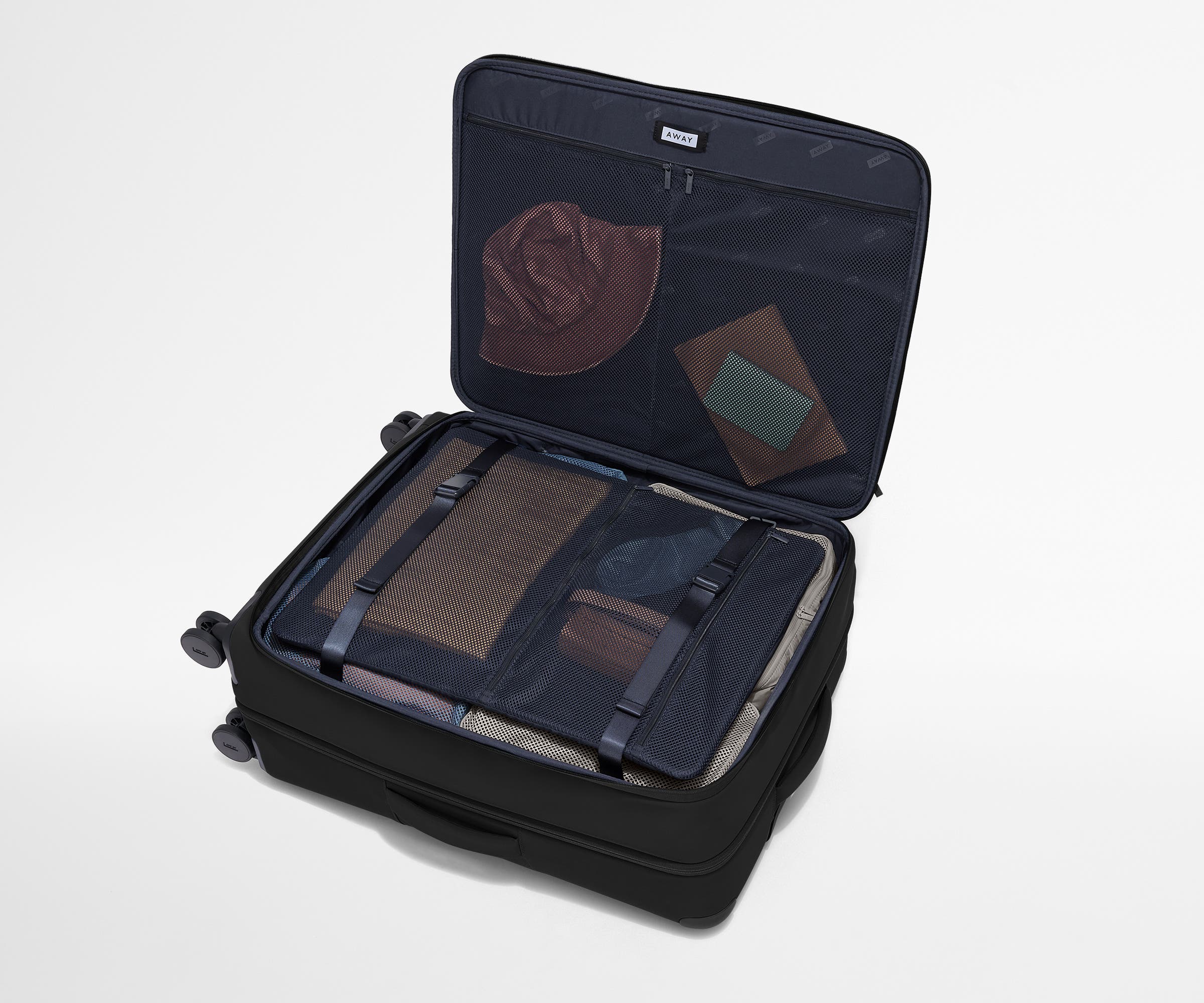The Softside Large in Jet Black - Image 5