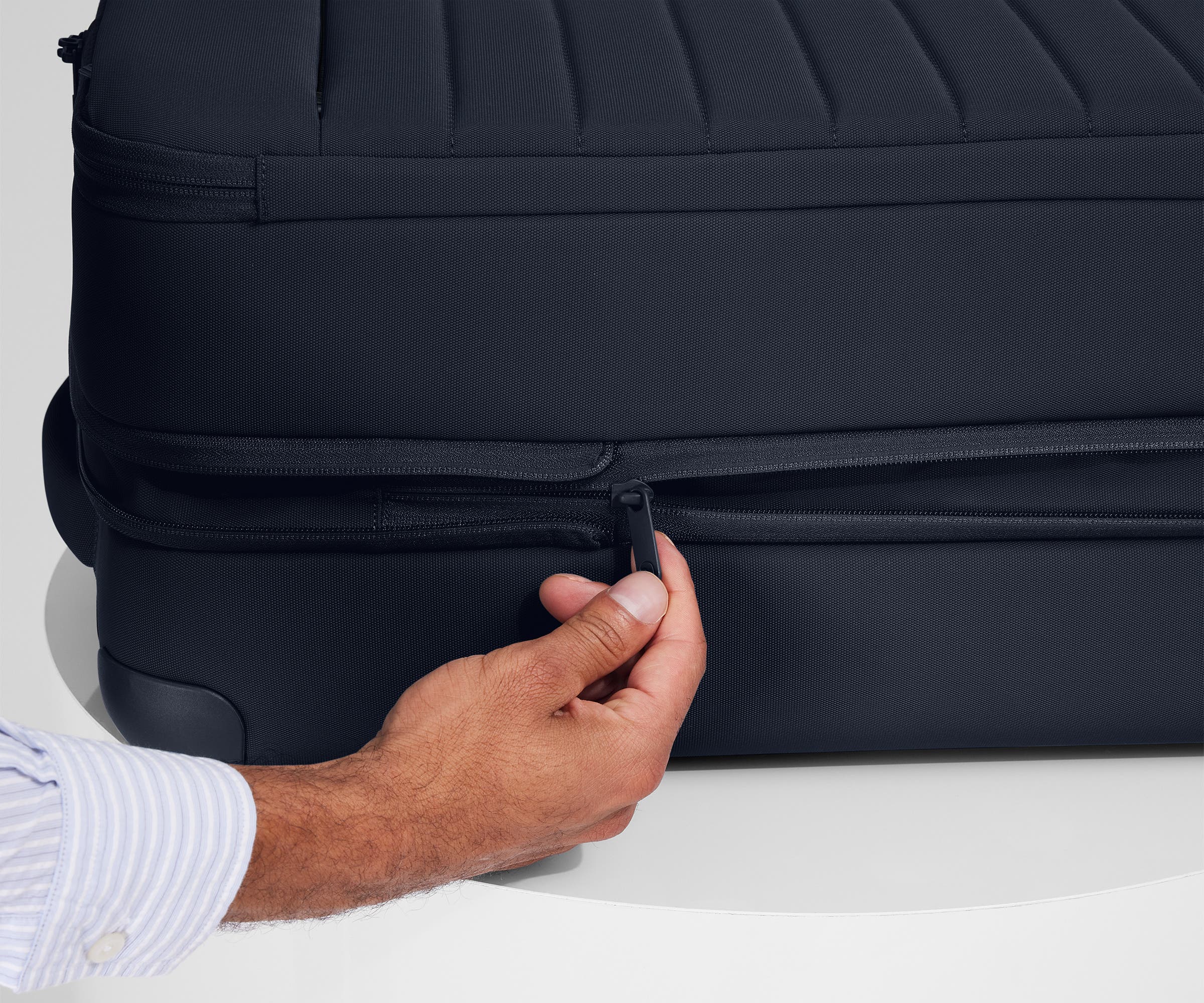 The Softside Large in Navy Blue - Image 6