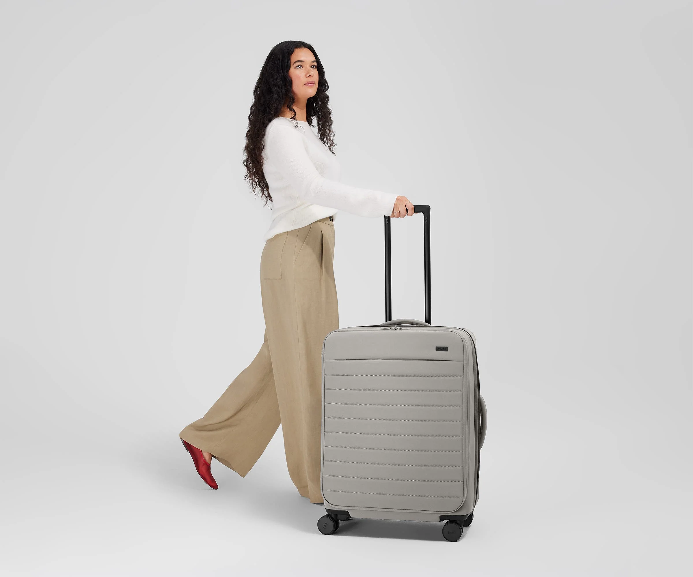 The Softside Medium in Cloud Gray - Image 4
