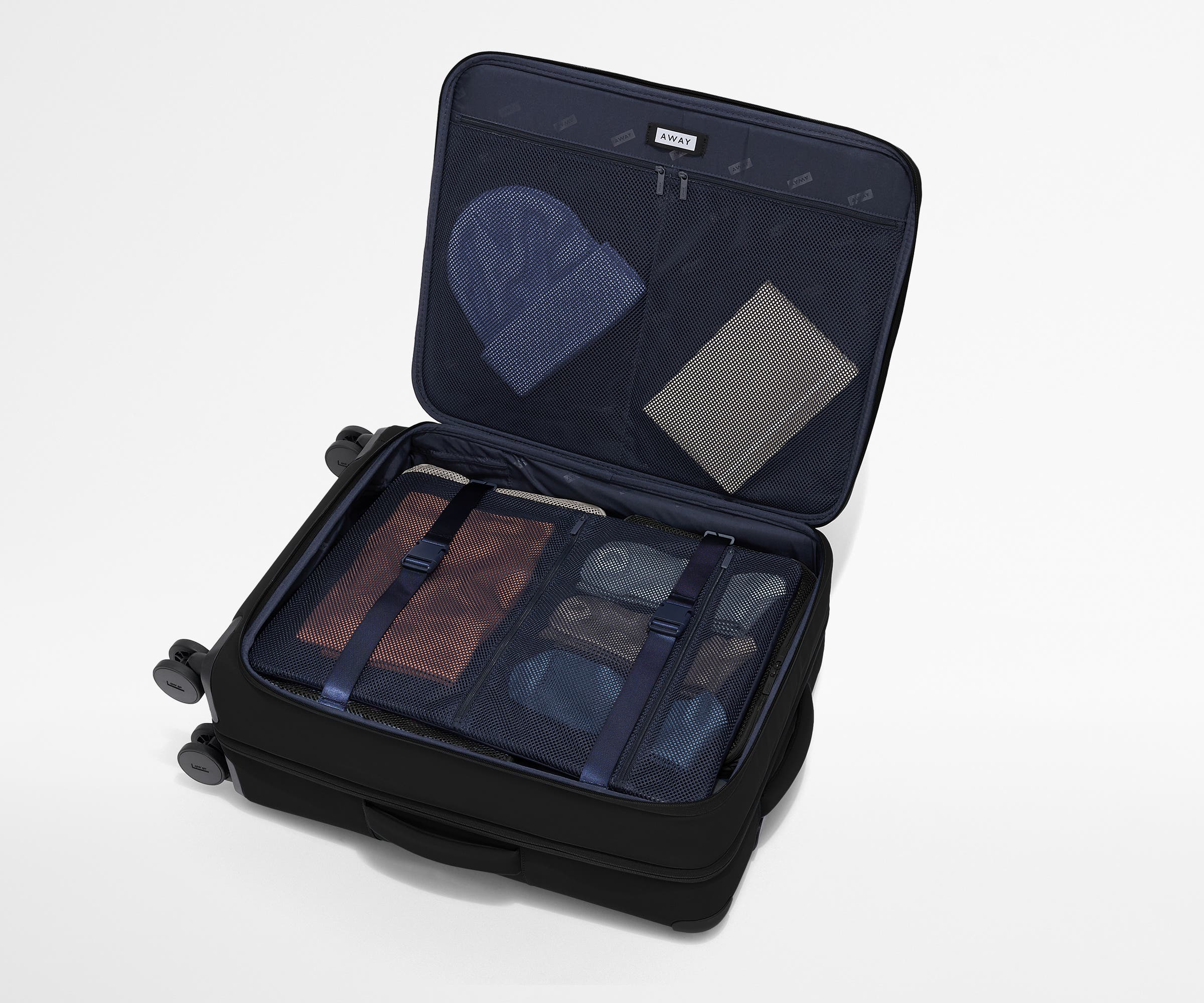 The Softside Medium in Jet Black - Image 5