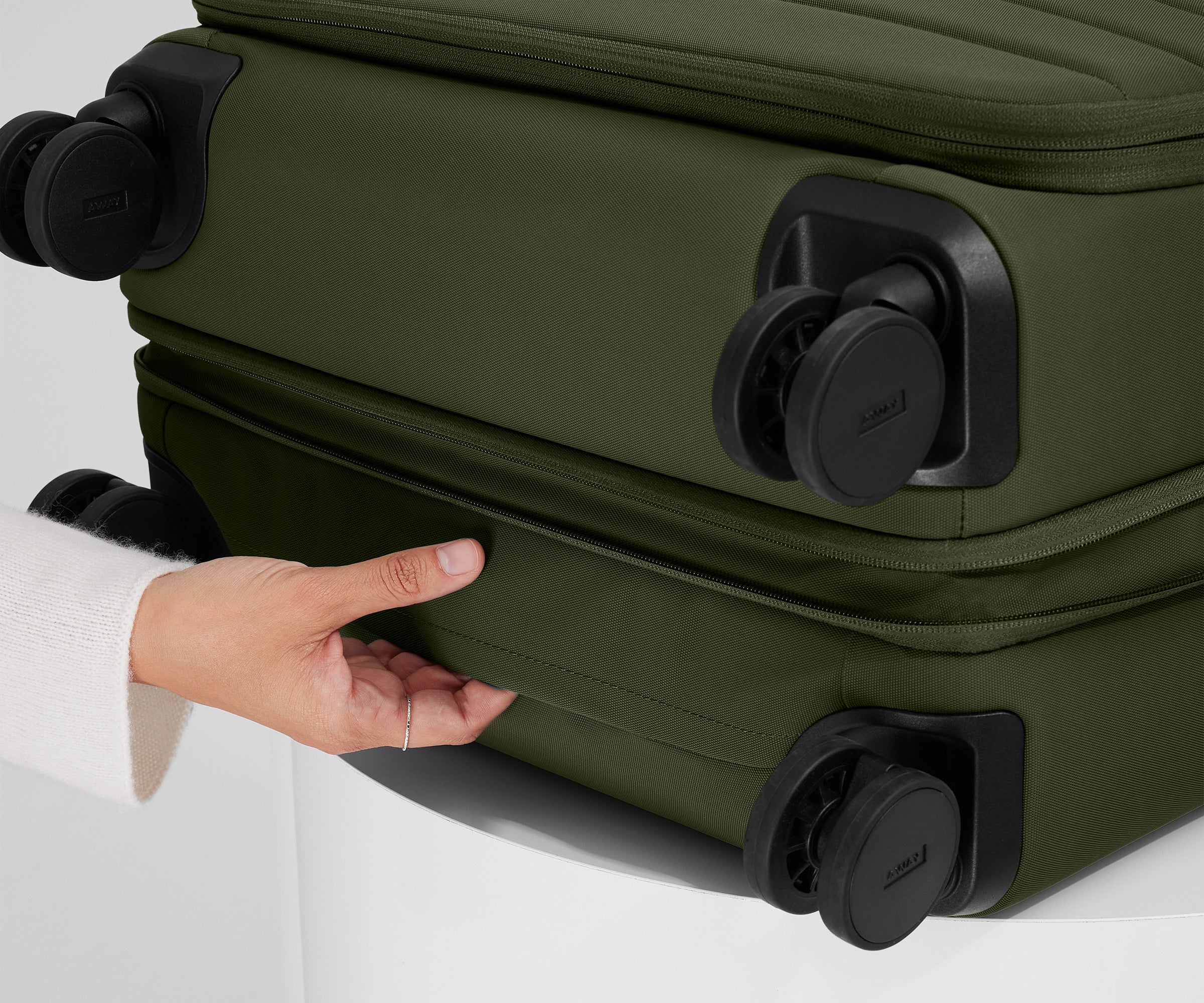 The Softside Medium in Olive Green - Image 7