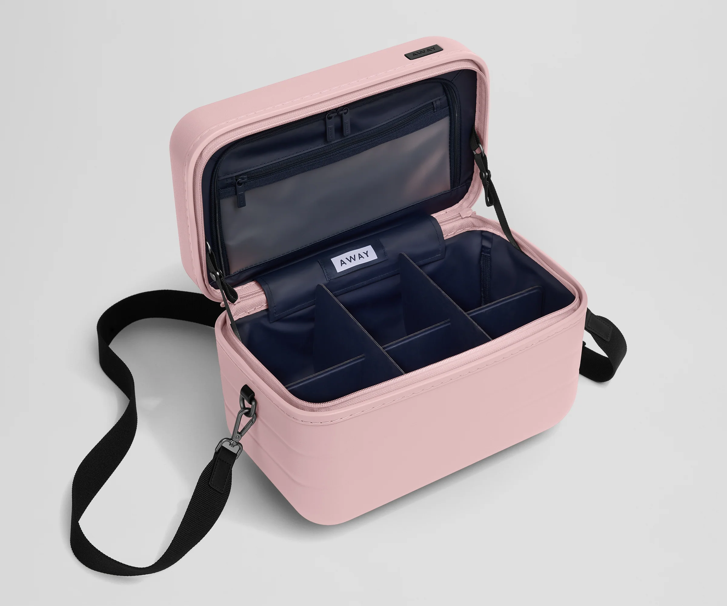 The Train Case in Blush Pink - Image 2